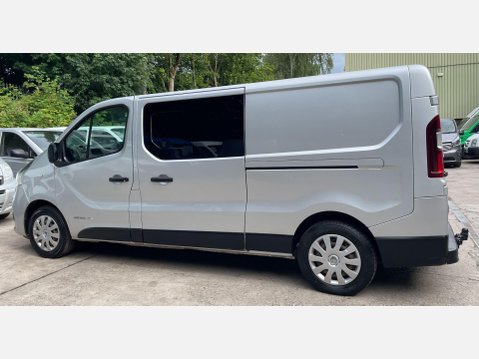 Renault Trafic 1.6 dCi ENERGY 29 Business+ Panel Van 5dr Diesel Manual LWB Standard Roof E 15
