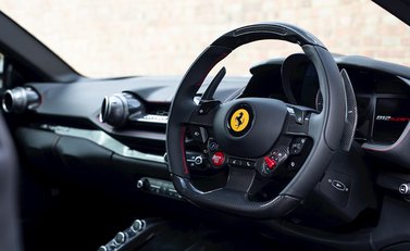 Ferrari 812 Superfast 11