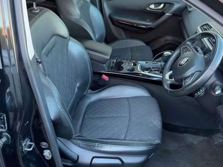 Renault Kadjar 1.5 Blue dCi Iconic SUV 5dr Diesel EDC Euro 6 (s/s) (115 ps) 6