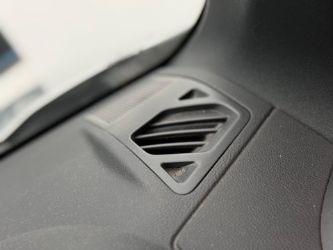 Nissan X-Trail 2.0 dCi Tekna Auto 4WD Euro 5 5dr (AVM) 79