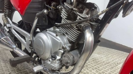 Yamaha YBR 125 2007 ONLY 11K NEW MOT 1 OWNER VERY CLEAN SERVICED 125CC 31