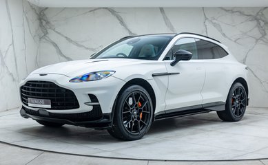 Aston Martin DBX 707