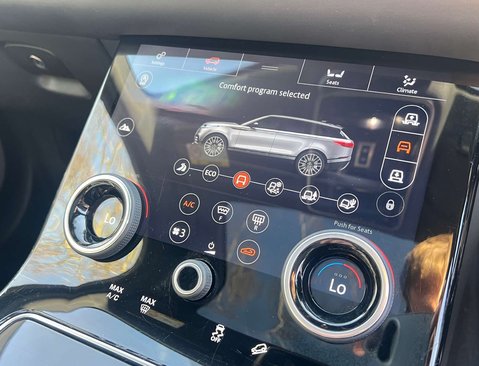 Land Rover Range Rover Velar 3.0 Range Rover Velar R-Dynamic HSE D300 Auto 4WD 5dr 26