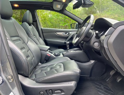 Nissan Qashqai 1.5 Qashqai Tekna+ dCi 5dr 17