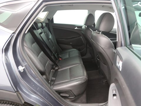 Hyundai TUCSON 1.6 GDi Premium Euro 6 (s/s) 5dr 23