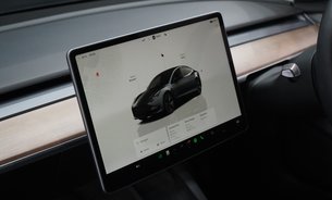 Tesla Model 3 LONG RANGE AWD Enhanced Autopilot AutoPark & Summon Ryzen GROK 1 Owner VATQ 21