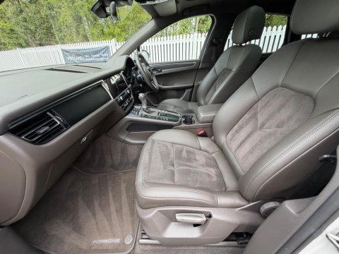 Porsche Macan PDK 62