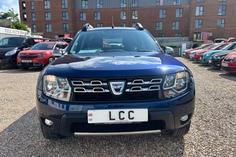 Dacia Duster LAUREATE DCI…AUTOMATIC .1 PREVIOUS OWNER..7 SERVICES..SAT NAV..LEATHER.. 2