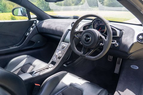 McLaren 650S Coupe 10