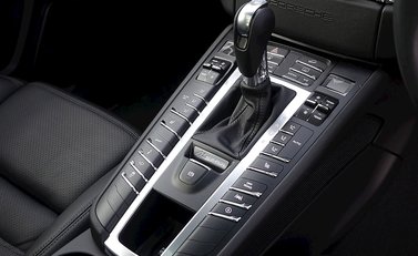Porsche Macan Turbo 4
