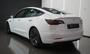 Tesla Model 3 Standard Range Plus Ryzen Chip LFP Battery Panoramic Roof One Owner VAT Q 3