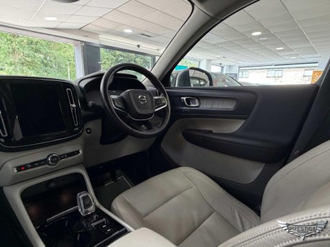 Volvo XC40 1.5 T3 Inscription Auto Euro 6 (s/s) 5dr 54