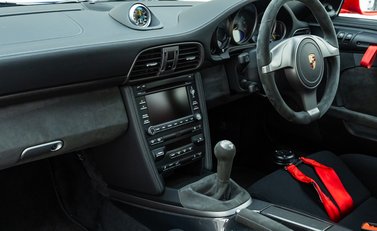 Porsche 911 GT3 RS (997.2) 21