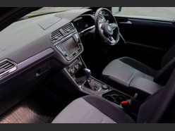 Volkswagen Tiguan 2.0 TDI BlueMotion Tech R-Line SUV 5dr Diesel DSG 4Motion Euro 6 (s/s) (190 6
