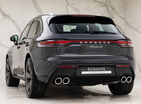 Porsche Macan S 3