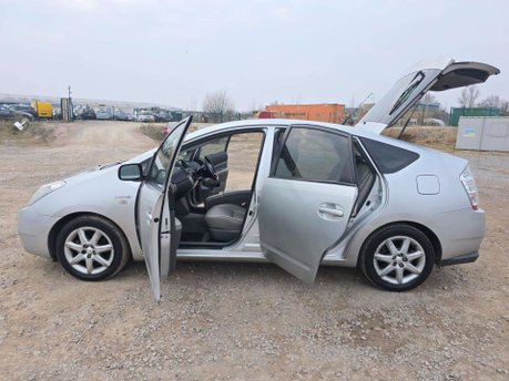 Toyota Prius 1.5 T3 CVT 5dr 12