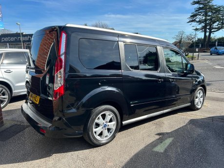 Ford Grand Tourneo Connect TITANIUM TDCI 8