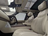 Land Rover Range Rover 4.4 Range Rover First Edition Auto 4WD 5dr 37