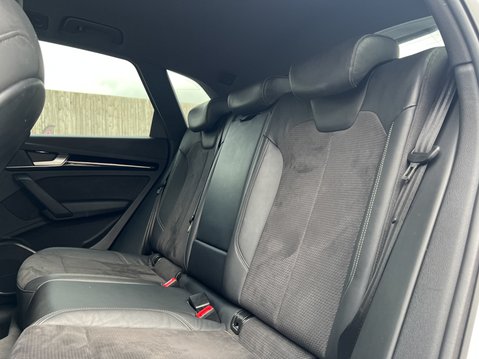 Audi Q5 2.0 TDI 40 Black Edition SUV 5dr Diesel S Tronic quattro Euro 6 (s/s) (190 16