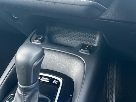 Suzuki Swace MOTION 25