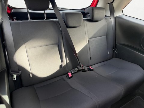 Toyota Yaris 1.0 VVT-i Active Euro 5 3dr 14
