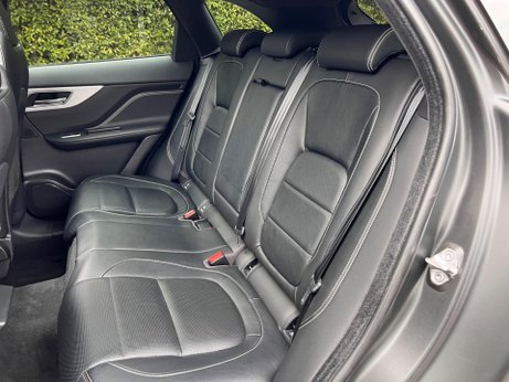 Jaguar F-Pace 2.0 D180 R-Sport Auto AWD Euro 6 (s/s) 5dr 34