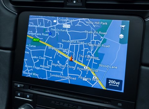 Porsche 911 Carrera GTS CABRIOLET (991.2) 24