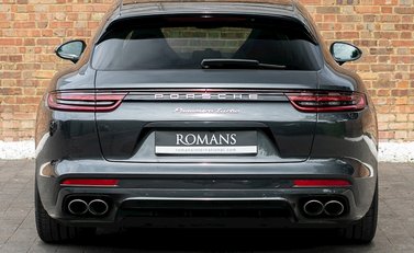 Porsche Panamera Turbo Sport Turismo 5