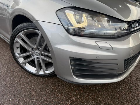 Volkswagen Golf 2.0 TDI BlueMotion Tech GTD Euro 6 (s/s) 5dr 7
