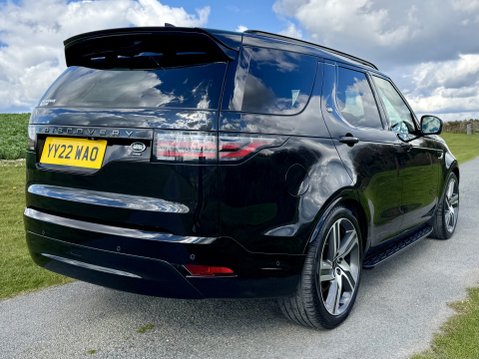 Land Rover Discovery R-DYNAMIC SE MHEV 26
