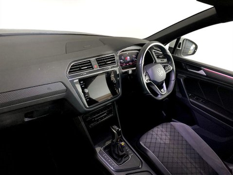 Volkswagen Tiguan 1.5 TSI R-Line SUV 5dr Petrol DSG Euro 6 (s/s) (150 ps) Air Con - Alloys - 14