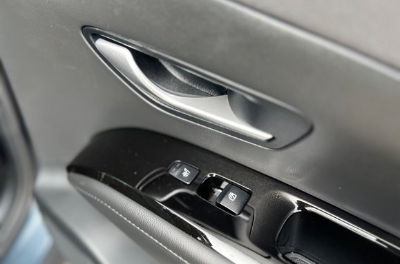 Hyundai TUCSON 1.6h T-GDI ULTIMATE AUTO PETROL HYBRID 31