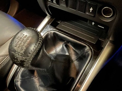 Mitsubishi L200 2.4 L200 Barbarian DI-D 4WD 21