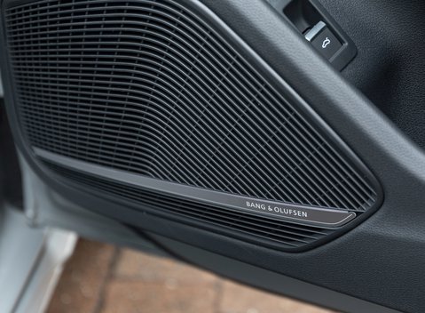 Audi S4 Avant Black Edition 24