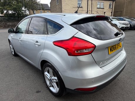 Ford Focus TITANIUM 9