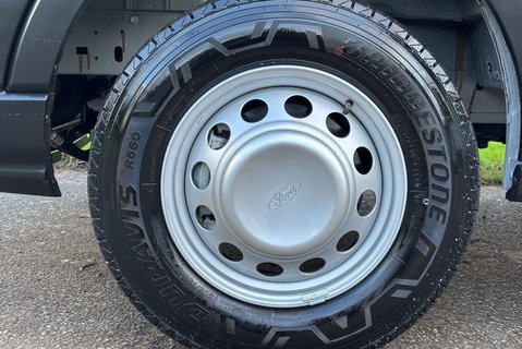 Ford Transit 500 Leader L4H3 170ps Panel Van - Air Con / Heated Seats 32