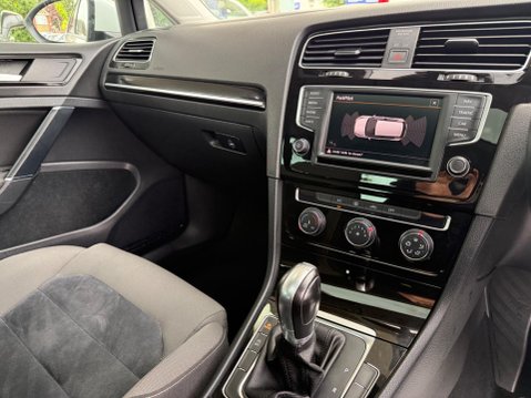 Volkswagen Golf 1.6 TDI BlueMotion Tech GT Edition DSG Euro 6 (s/s) 5dr 16