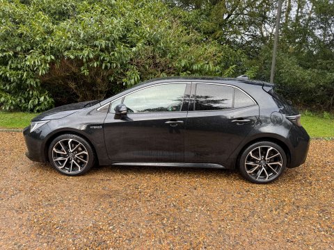 Toyota Corolla 2.0 Corolla Excel VVT-i HEV CVT 5dr 4