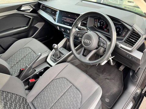 Audi A1 SPORTBACK TFSI SPORT 12