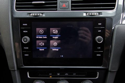 Volkswagen Golf MATCH TSI EVO DSG 16