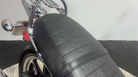 Triumph Bonneville SE 2013 7K NEW MOT INCREDIBLE CONDITION CUSTOM NAKED BIKE 865CC 38