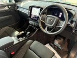 Volvo XC40 2.0 B4 MHEV Plus Dark DCT Auto Euro 6 (s/s) 5dr 33