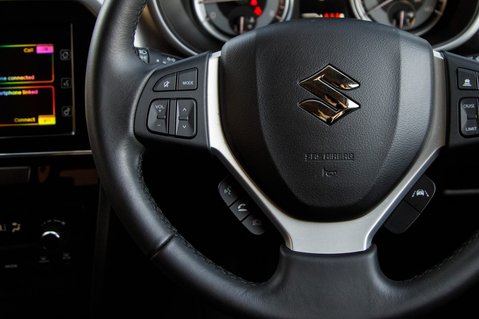 Suzuki Vitara SZ-T BOOSTERJET MHEV 16