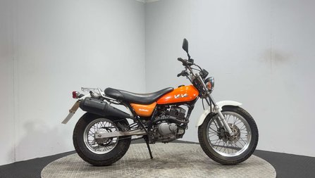 Suzuki RV125 VANVAN 2004 2K RUNNING PROJECT BIKE SPARES OR REPAIR SAND BIKE 125CC