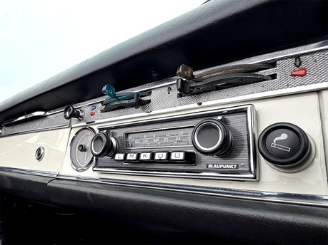 Mercedes-Benz SL Series 230SL Pagoda 62