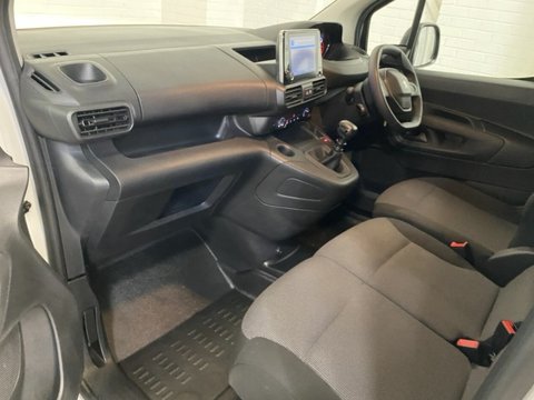 Peugeot Partner BLUEHDI PROFESSIONAL PREMIUM PLUS L1 12