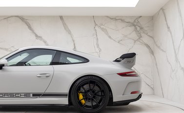 Porsche 911 GT3 (991.2) 27