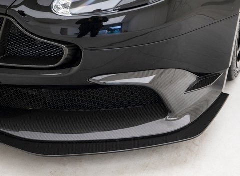 Aston Martin Vantage GT8 23