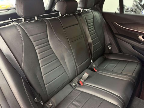 Mercedes-Benz E Class 2.0 E300de 13.5kWh AMG Line Estate 5dr Diesel Plug-in Hybrid G-Tronic+ Euro 53