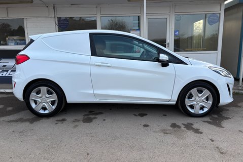 Ford Fiesta Base 85 ps Tdci Car Derived Panel Van - Air Con & Sat Nav 8